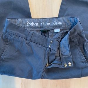 J.Crew Broken-in Scout Chino pants in cropped “City Fit” size 2